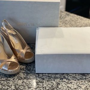 Jimmy Choo Amely wedge in rose gold w original box.